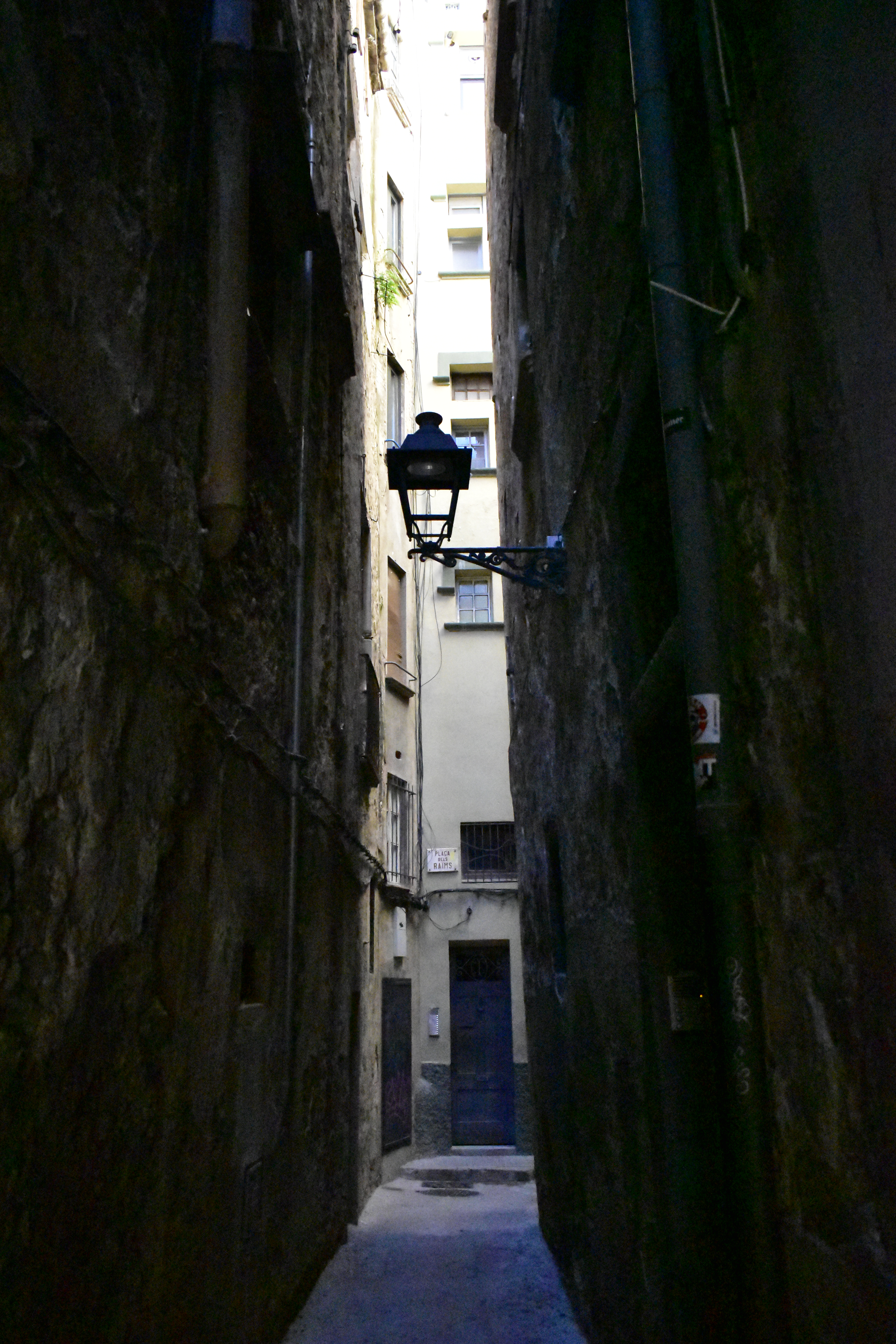 La plaza más pequeña de Europa - 1 - Pasadizo de entrada