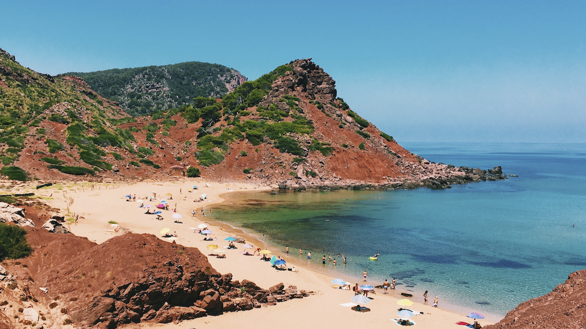 Menorca en 5 colores: un paseo cromático por la plenitud&nbsp;mediterránea