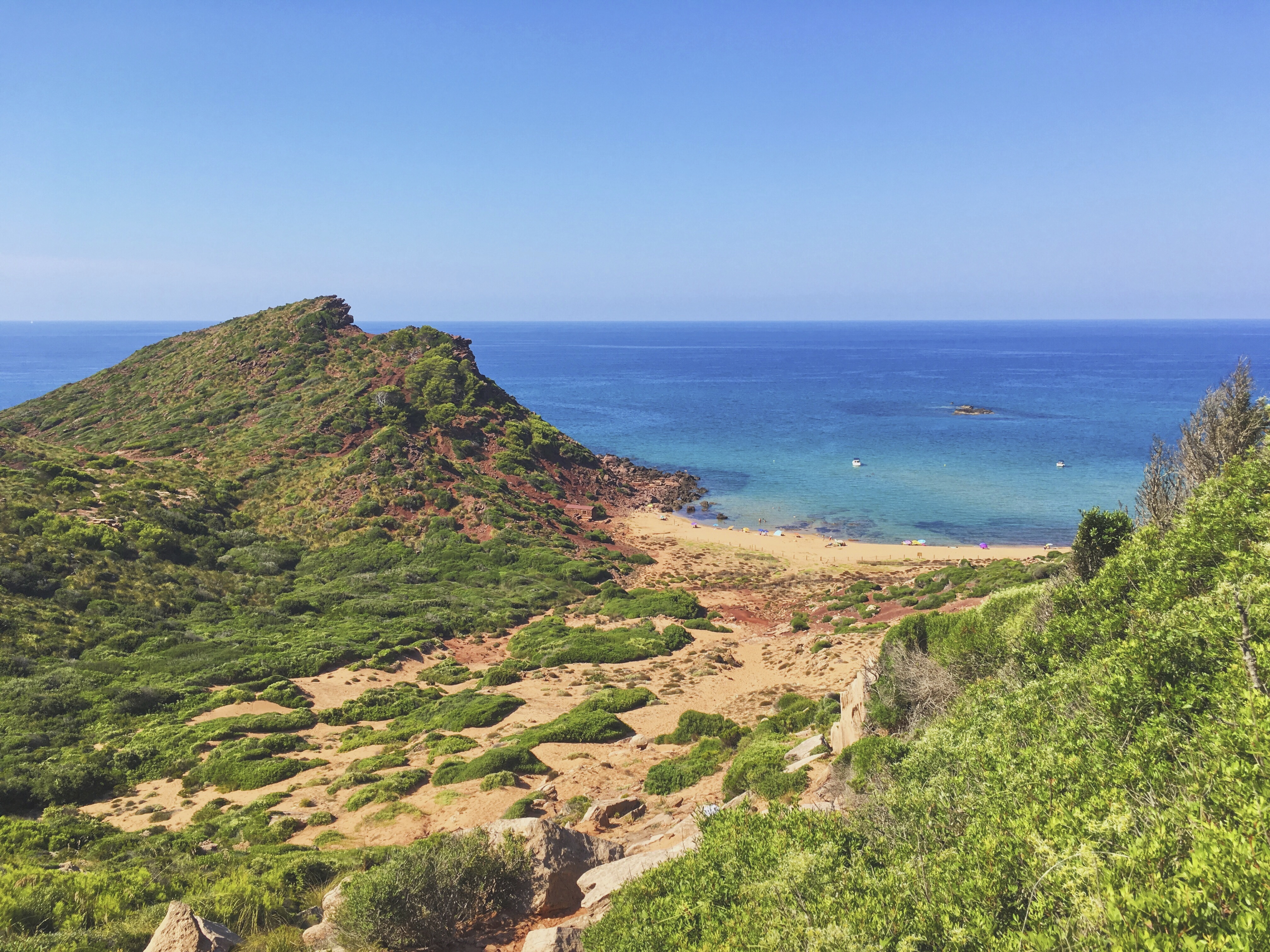 Para quienes anhelan el silencio como destino, aquí va un viaje por el mundo para degustarlo con altas garantías de éxito. ¡Shh, que nos vamos!