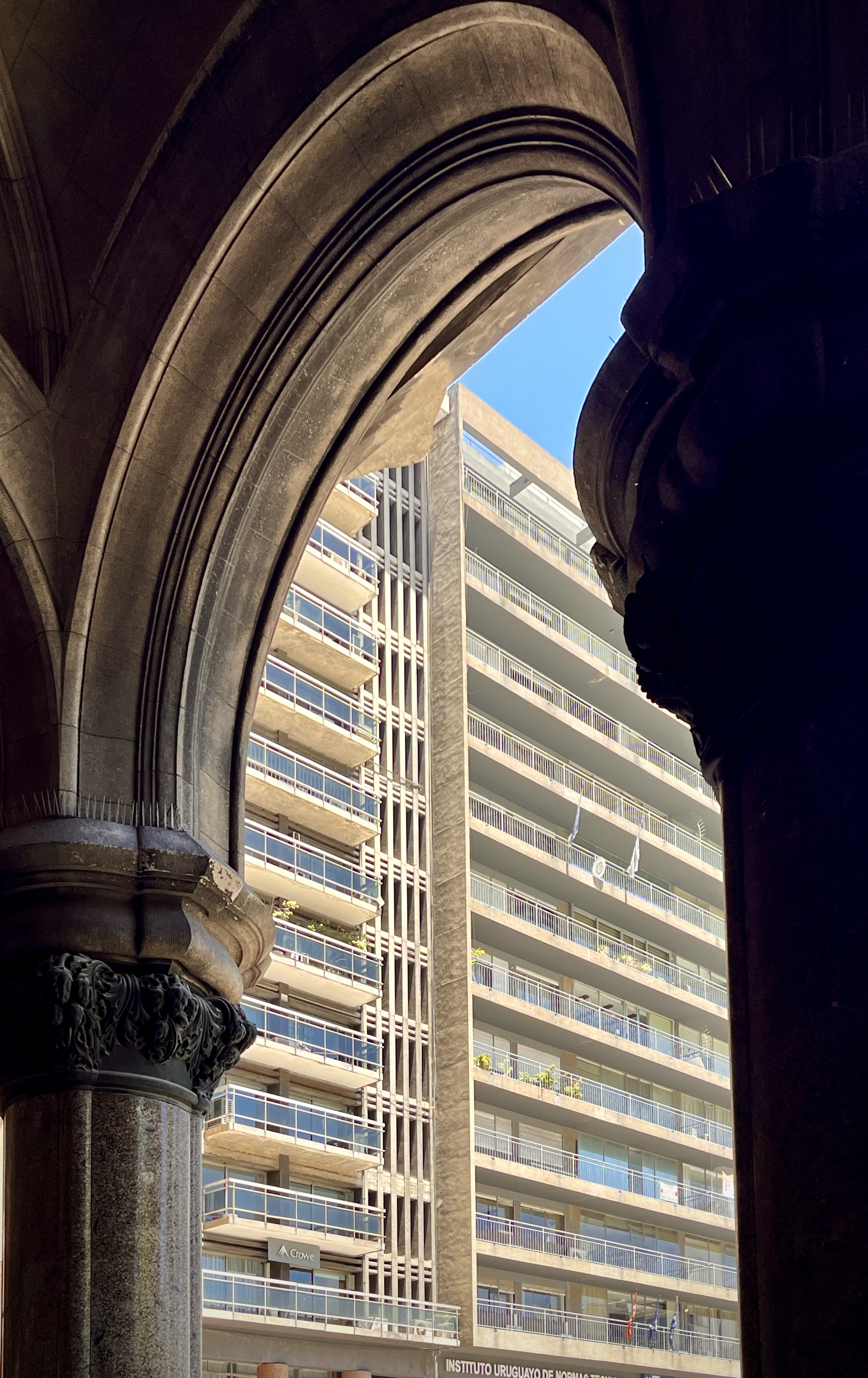 Palacios Salvo y Barolo